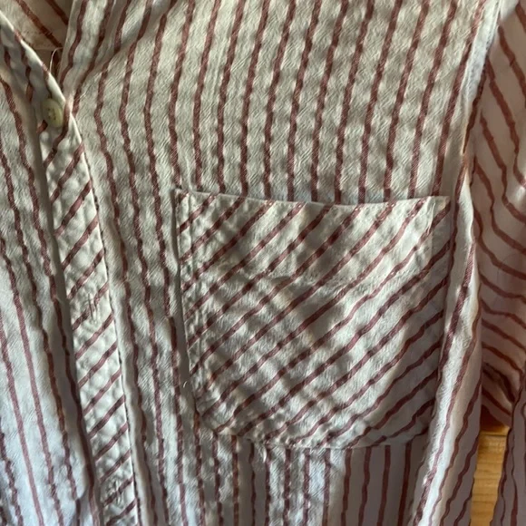 Faherty Button Up. - Picture 3 of 4